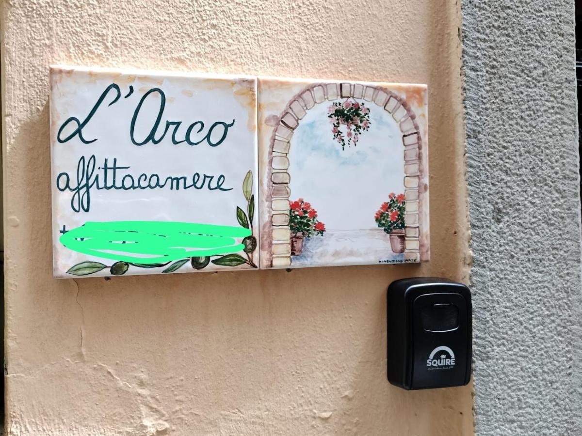 Affittacamere L'Arco Volastra Exterior foto